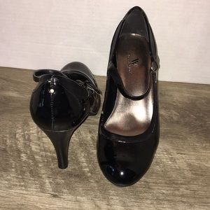 Worthington Classic Black Pump